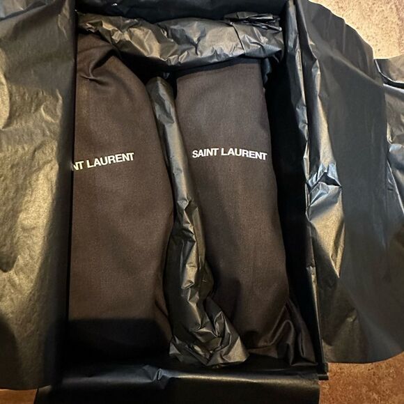 Saint Laurent YSL Silver Star Sneaker SIZE38 +/ US8.5 NEW IN BOX - Picture 12 of 13